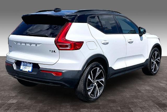 2021 Volvo XC40 T5 R-Design
