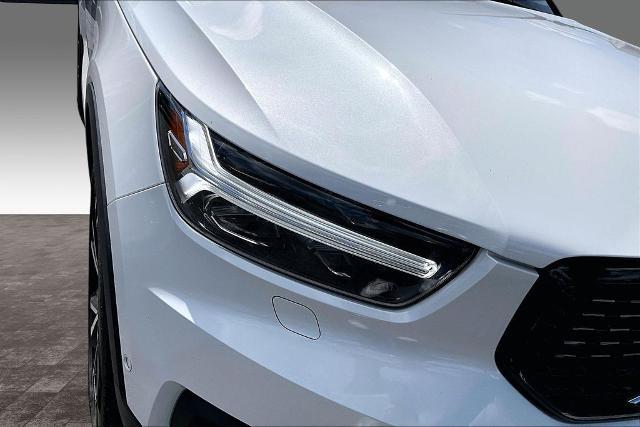 2021 Volvo XC40 T5 R-Design