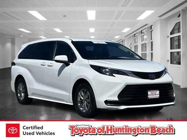 2025 Toyota Sienna LE for sale in Huntington Beach, CA
