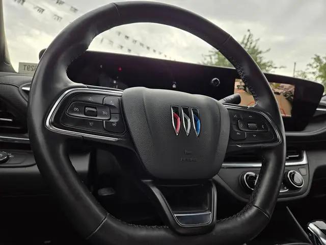 2024 Buick NV Preferred FWD