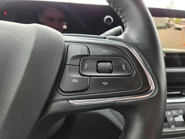 2024 Buick NV Preferred FWD