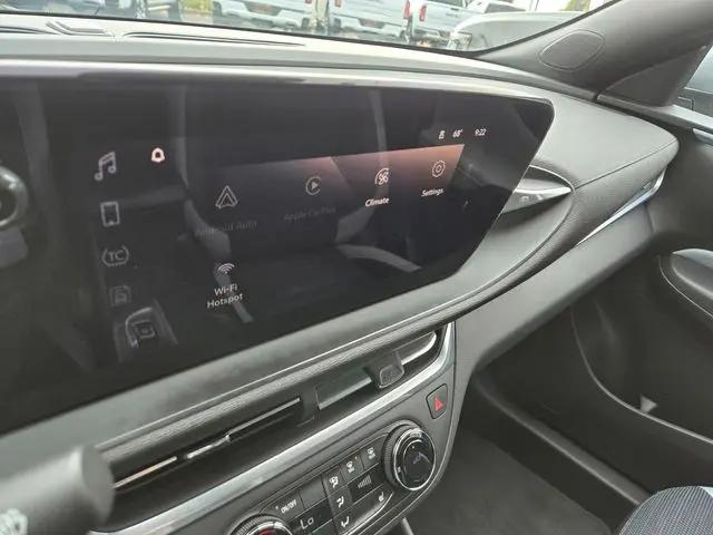 2024 Buick NV Preferred FWD