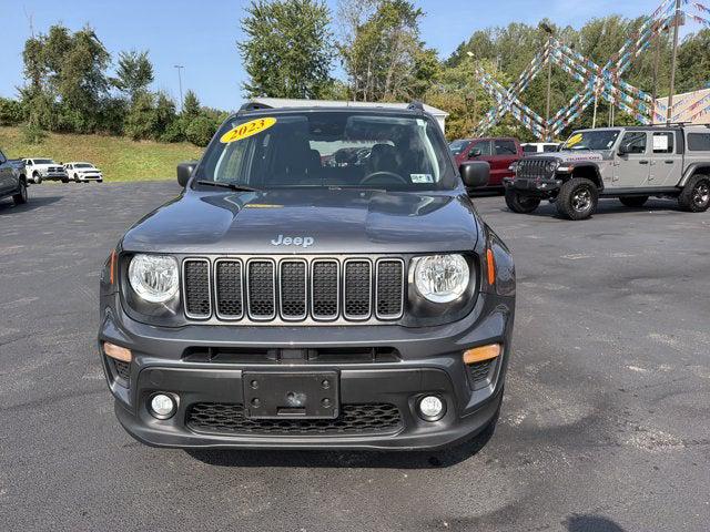 2023 Jeep Renegade Latitude 4x4 2023 Jeep Renegade Latitude 4x4