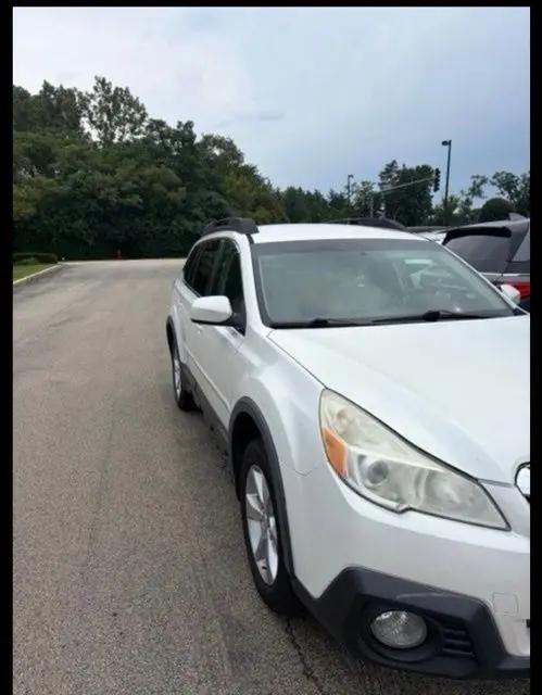 2014 Subaru Outback 2.5i Limited for sale in Libertyville, IL