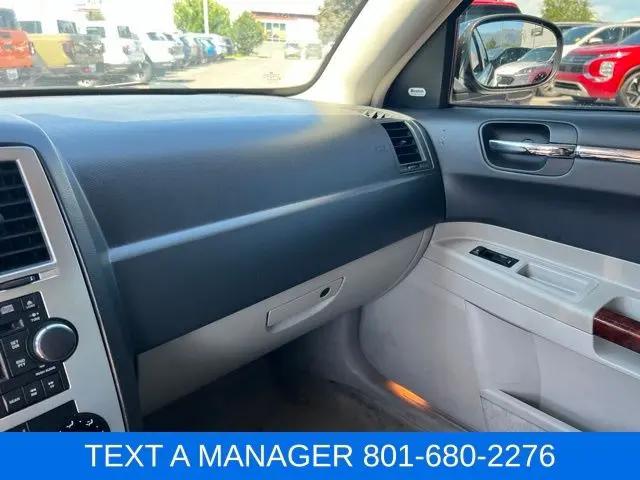 2005 Chrysler 300 C