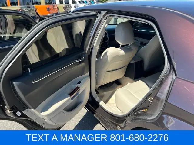 2005 Chrysler 300 C