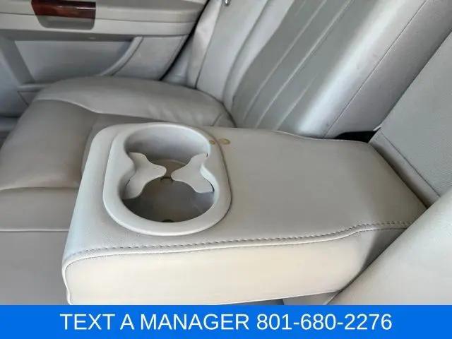 2005 Chrysler 300 C