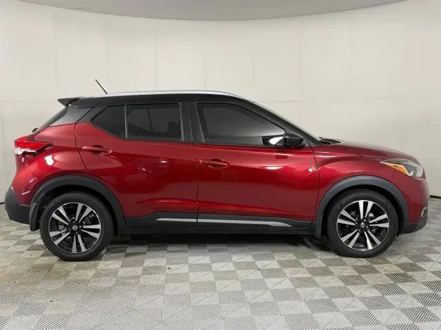 2020 Nissan Kicks SR Xtronic CVT