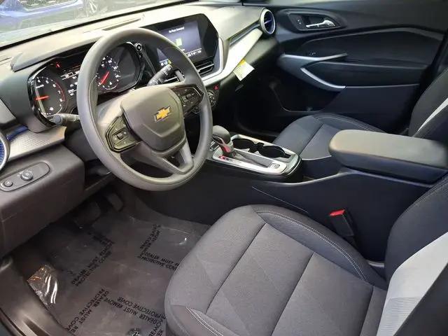 2026 Chevrolet Trax FWD LS