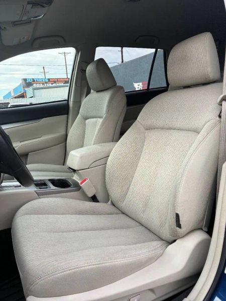 2010 Subaru Outback 2.5i Premium