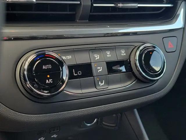 2026 Buick NV Preferred FWD