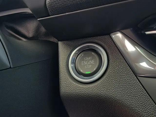 2026 Buick NV Preferred FWD