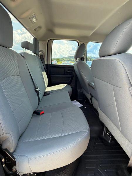 2018 Ram 1500 Express Quad Cab 4x4 6'4" Box