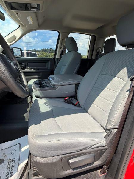 2018 Ram 1500 Express Quad Cab 4x4 6'4" Box