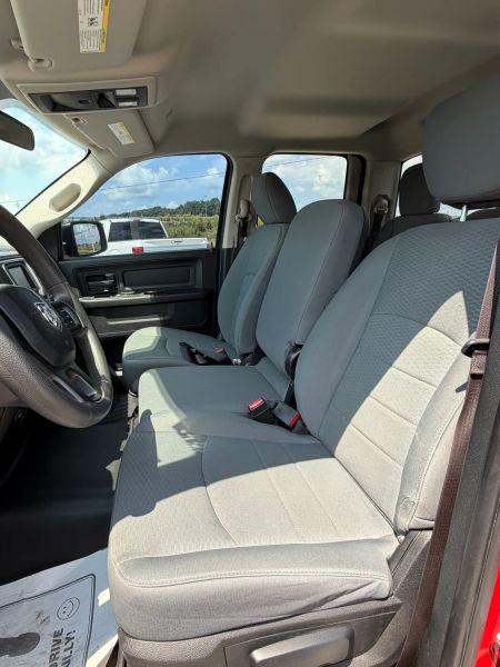 2018 Ram 1500 Express Quad Cab 4x4 6'4" Box