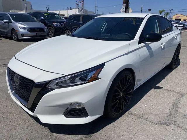 2020 Nissan Altima SR FWD