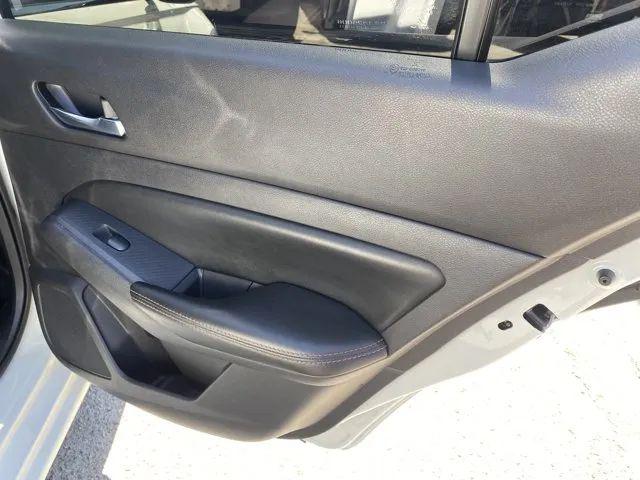 2020 Nissan Altima SR FWD