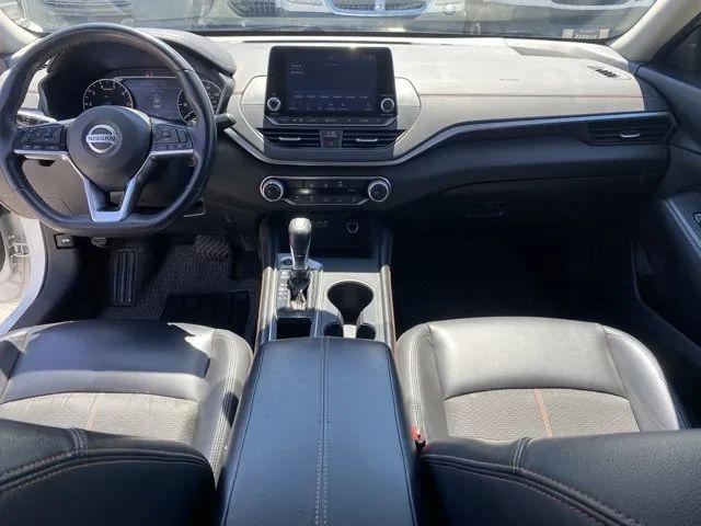 2020 Nissan Altima SR FWD