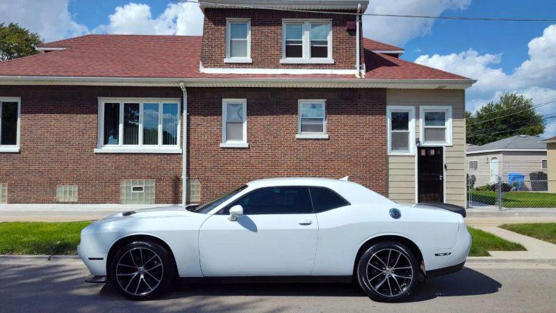 2015 Dodge Challenger SXT Plus