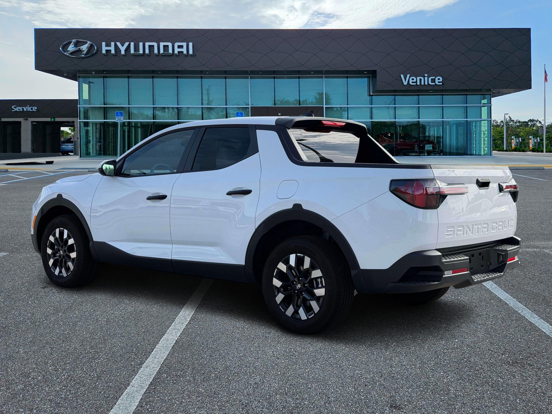 2027 Hyundai SANTA CRUZ SE FWD - Image 4