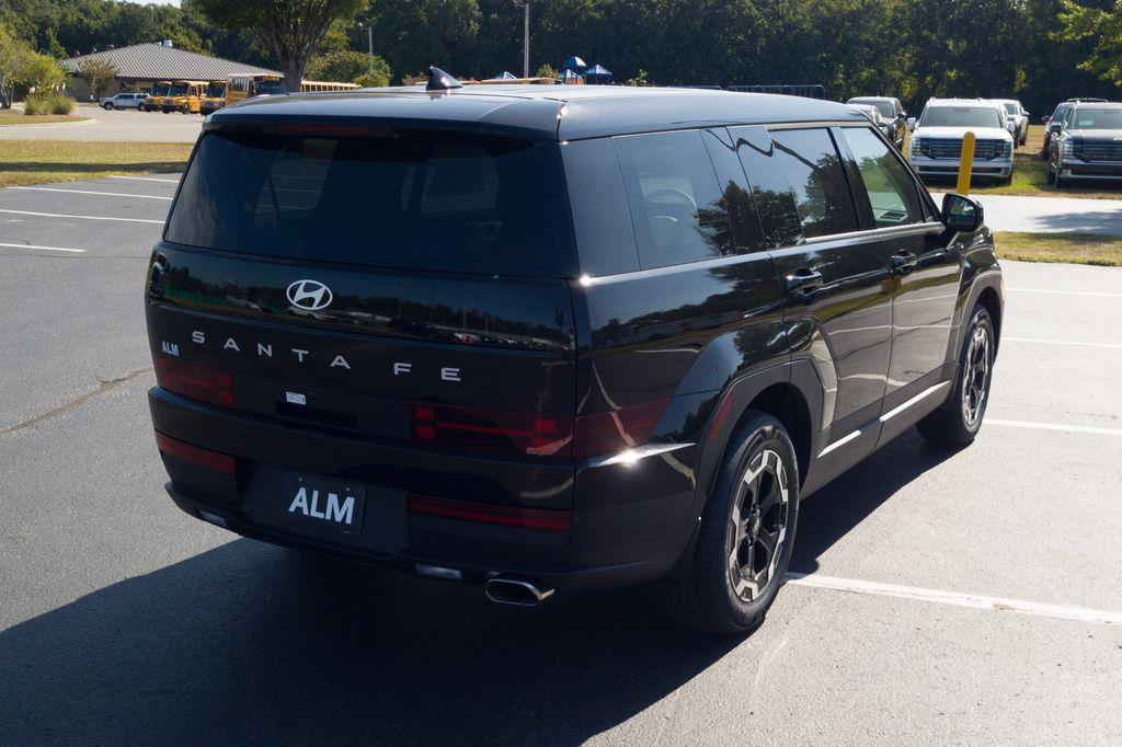New 2027 Black Hyundai SE AWD image 5