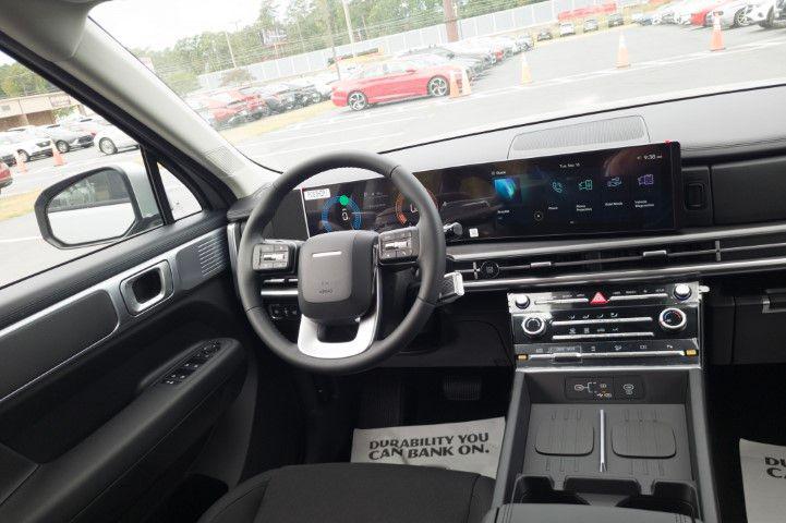 New 2027 Black Hyundai SE AWD image 18