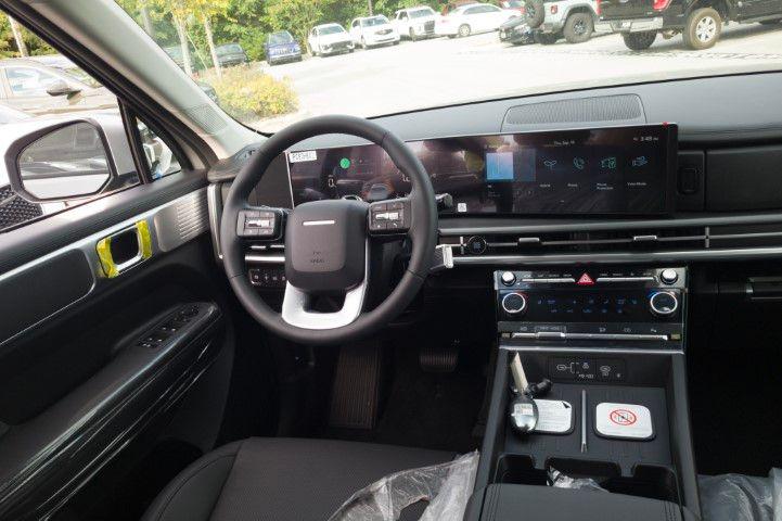 New 2027 Gray Hyundai SEL FWD image 18