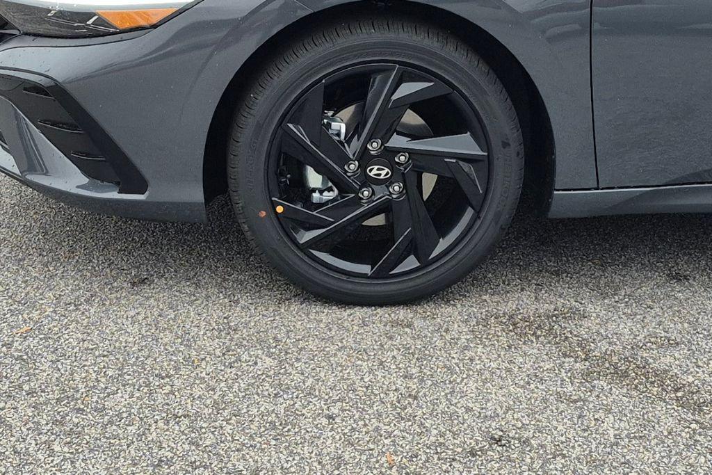 New 2026 Gray HYUNDAI SEL Sport Plus image 11