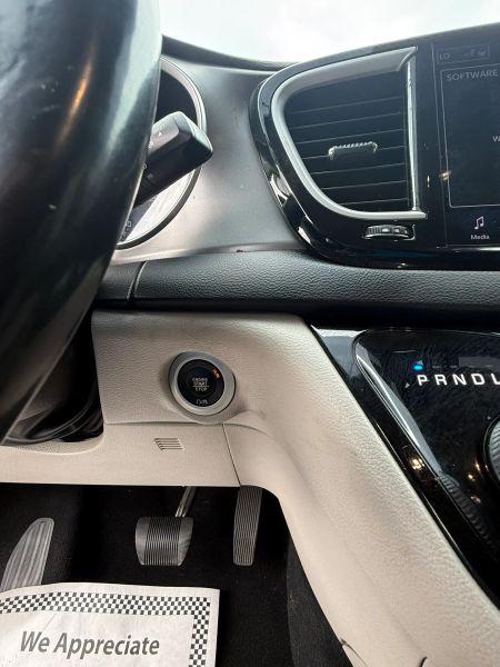 2021 Chrysler Pacifica Touring L