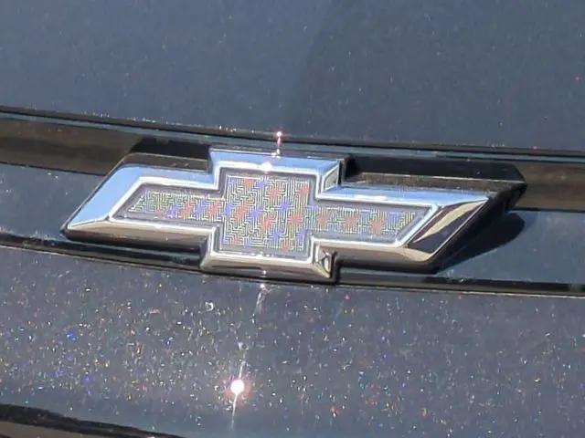2027 Chevrolet Bolt LT FWD