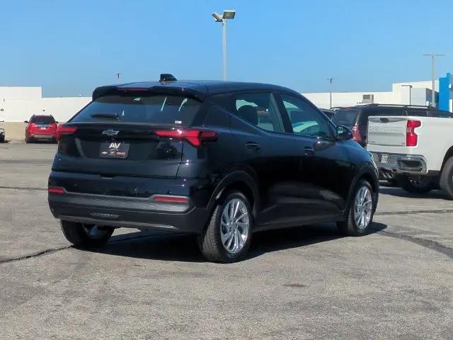 2027 Chevrolet Bolt LT FWD