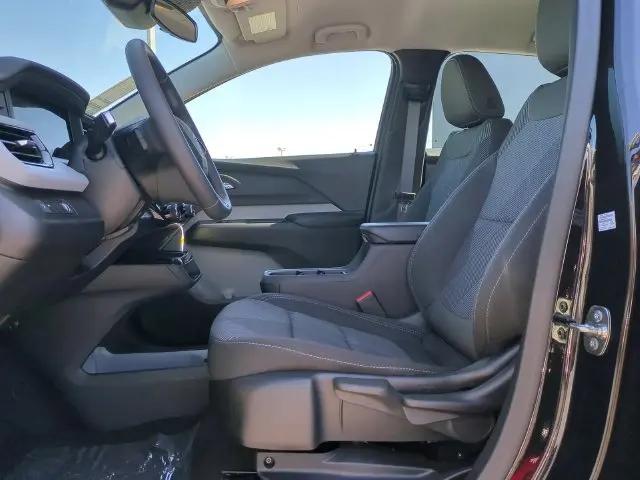 2027 Chevrolet Bolt LT FWD