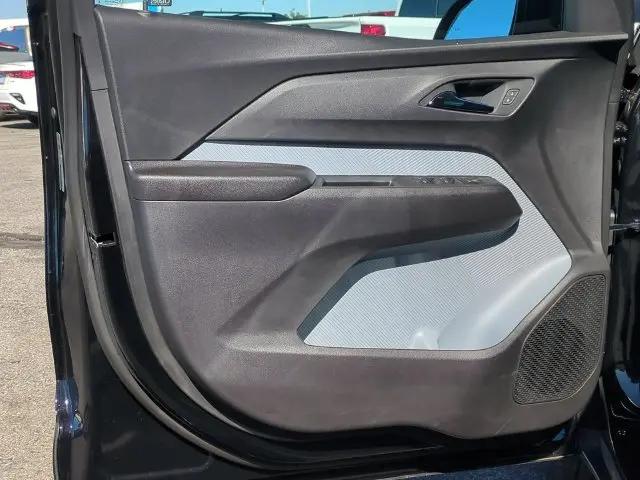 2027 Chevrolet Bolt LT FWD