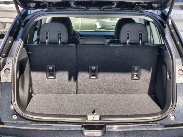2027 Chevrolet Bolt LT FWD