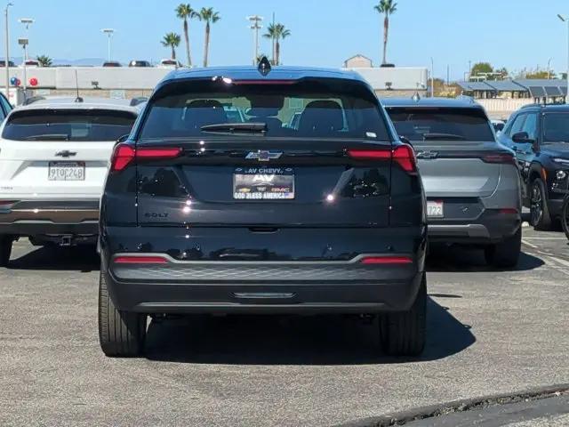 2027 Chevrolet Bolt LT FWD