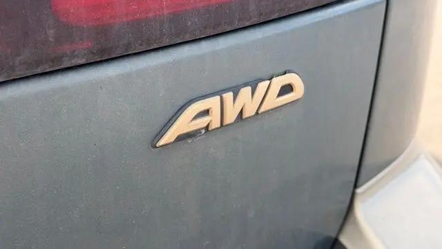 2001 Subaru Outback Base