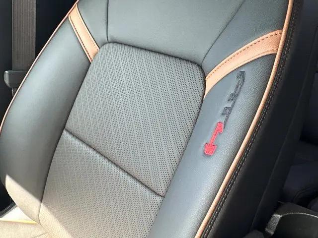 2026 GMC Canyon AT4, 4WD