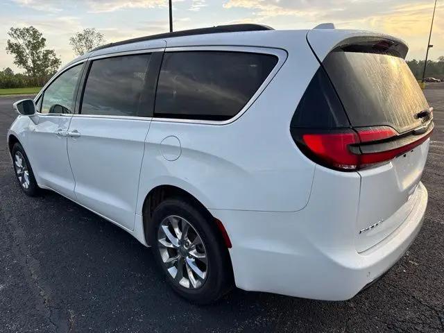 2022 Chrysler Pacifica Touring L AWD