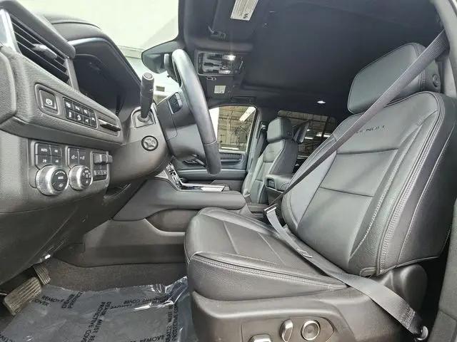 2023 GMC Yukon 4WD Denali