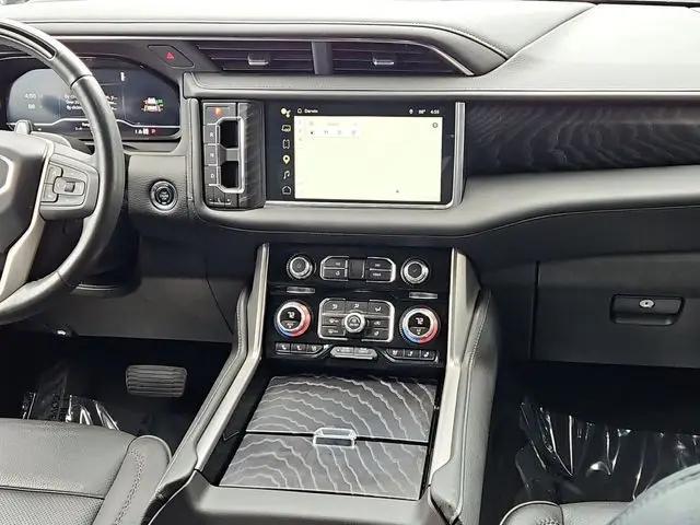 2023 GMC Yukon 4WD Denali