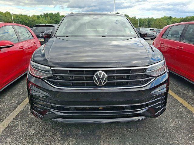 2023 Volkswagen Tiguan 2.0T SE R-Line Black 2023 Volkswagen Tiguan 2.0T SE R-Line Black