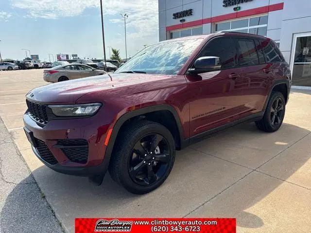 2023 Jeep Grand Cherokee Altitude 4x4 for sale in Emporia, KS