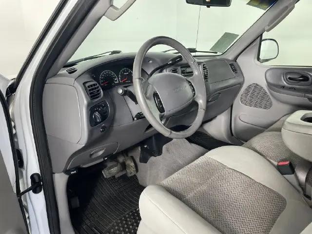 2002 Ford F-150 XLT