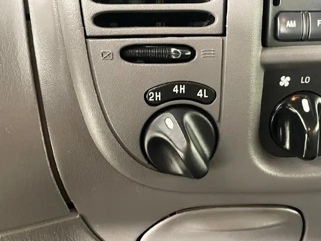 2002 Ford F-150 XLT