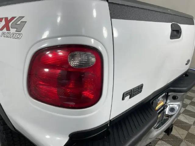 2002 Ford F-150 XLT