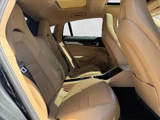 2019 Porsche Panamera Panamera