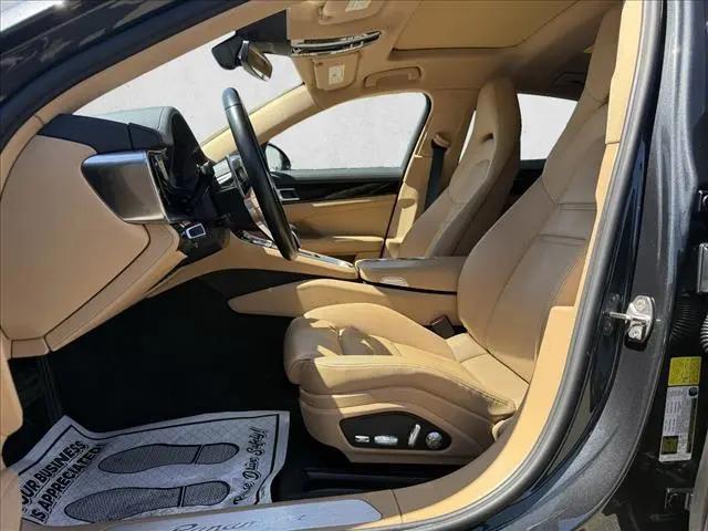 2019 Porsche Panamera Panamera