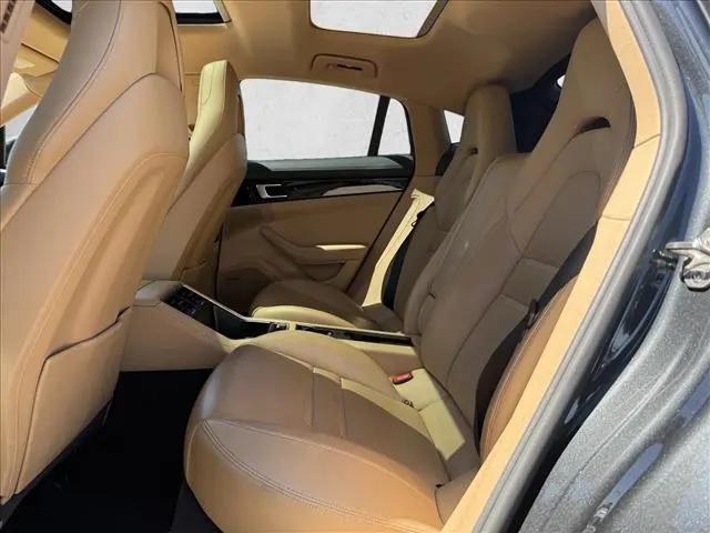 2019 Porsche Panamera Panamera