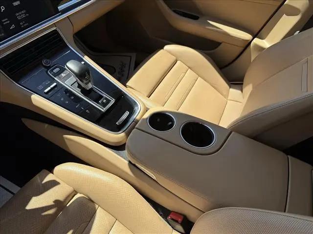 2019 Porsche Panamera Panamera