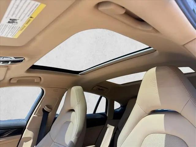 2019 Porsche Panamera Panamera